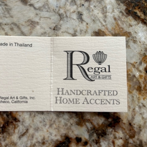 WOOD & ALUMINUM HAND TOOLED DECORATIVE CAT BOX*REGAL ART& GIFTS*Made in Thailand - Picture 6 of 7